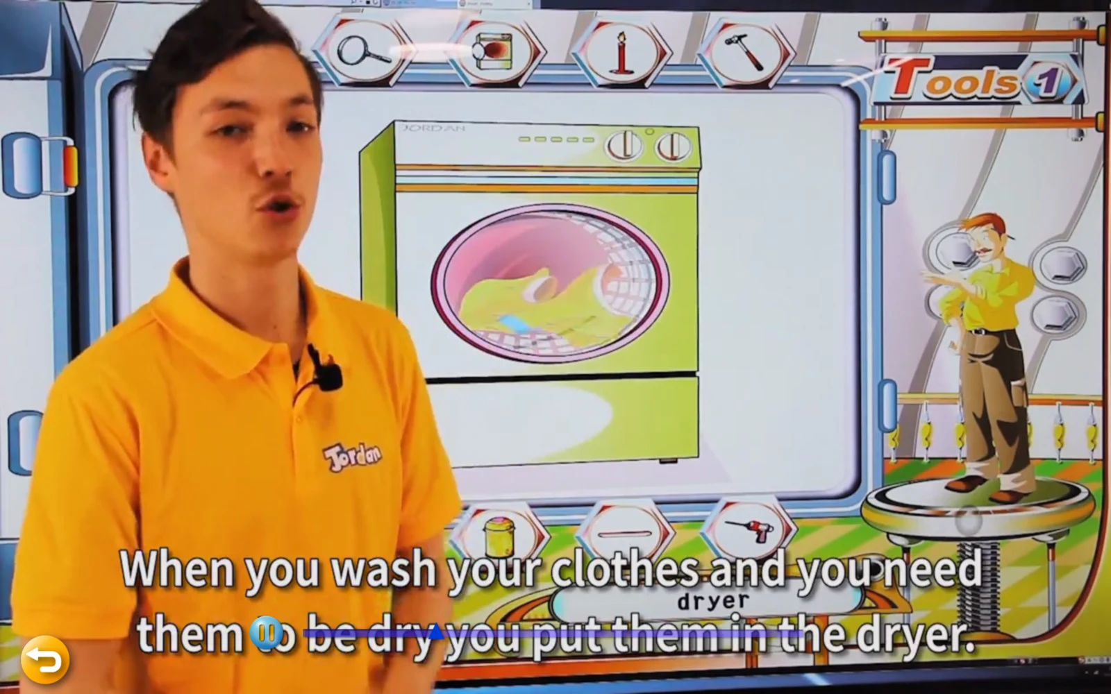 外師教單字 5：Tools 影片：看著畫面，跟外師一起說。